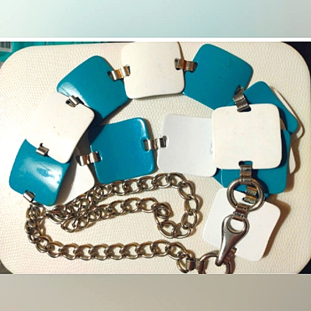 Fantastic chain belt!